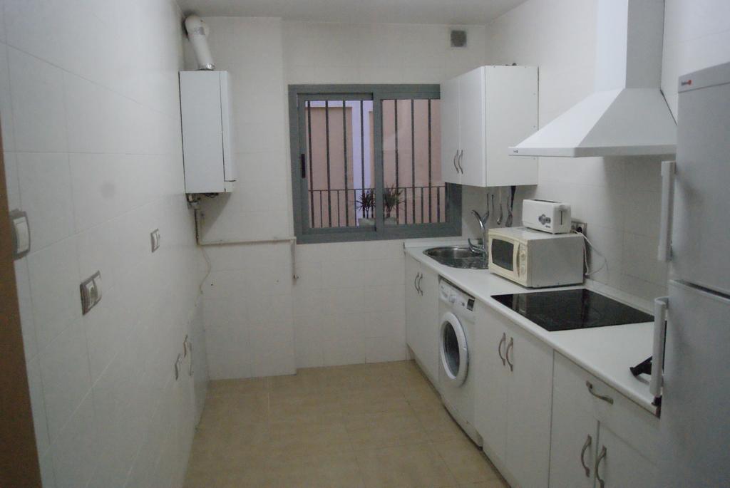 Apartamentos Turisticos La Encarnacion Севилья Экстерьер фото