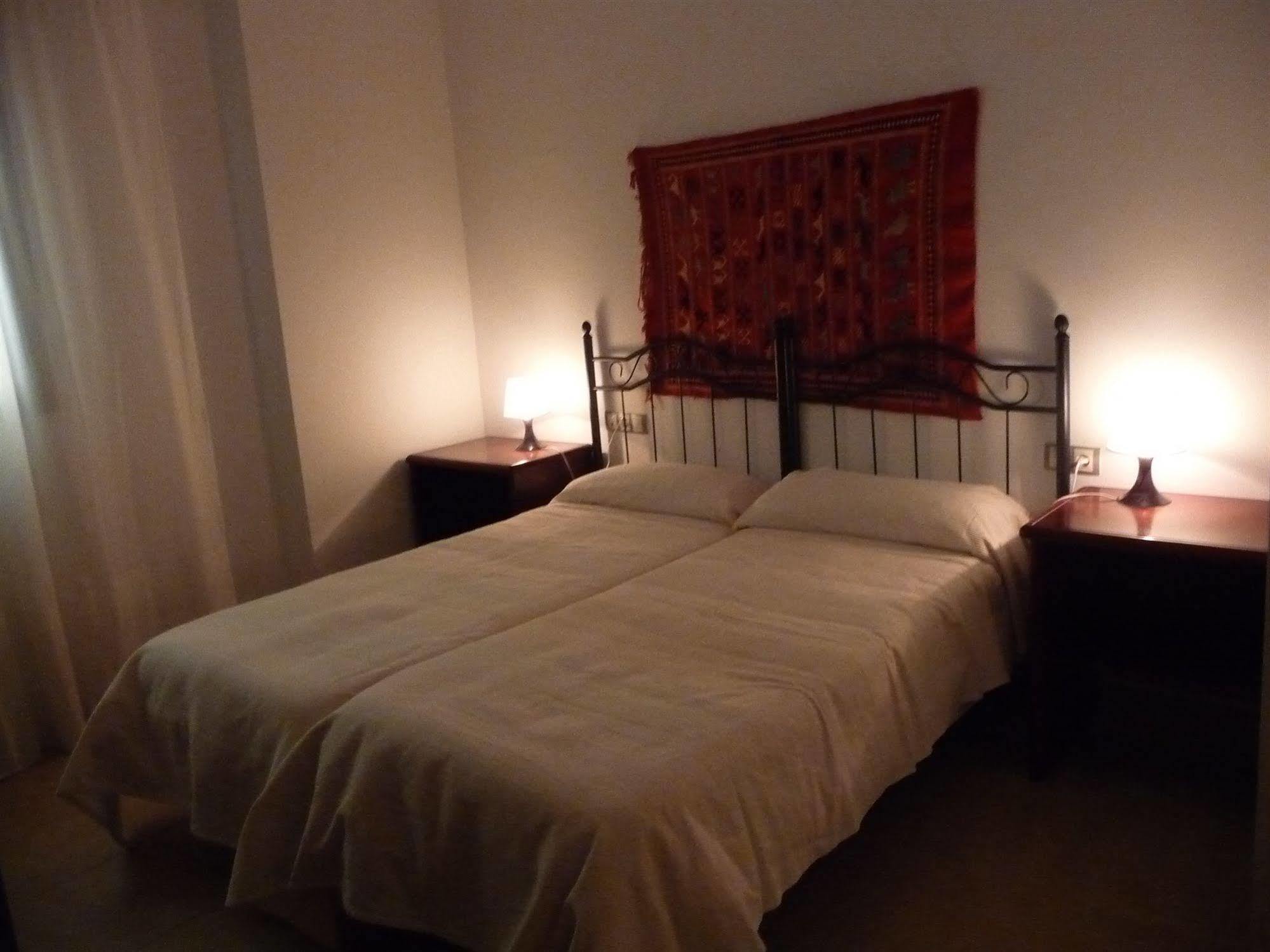 Apartamentos Turisticos La Encarnacion Севилья Экстерьер фото
