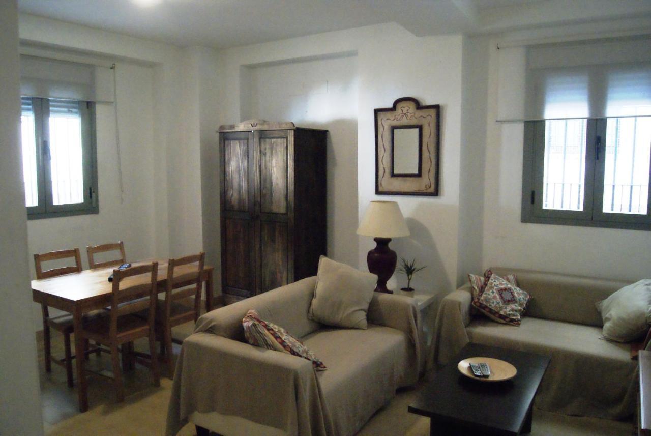 Apartamentos Turisticos La Encarnacion Севилья Экстерьер фото